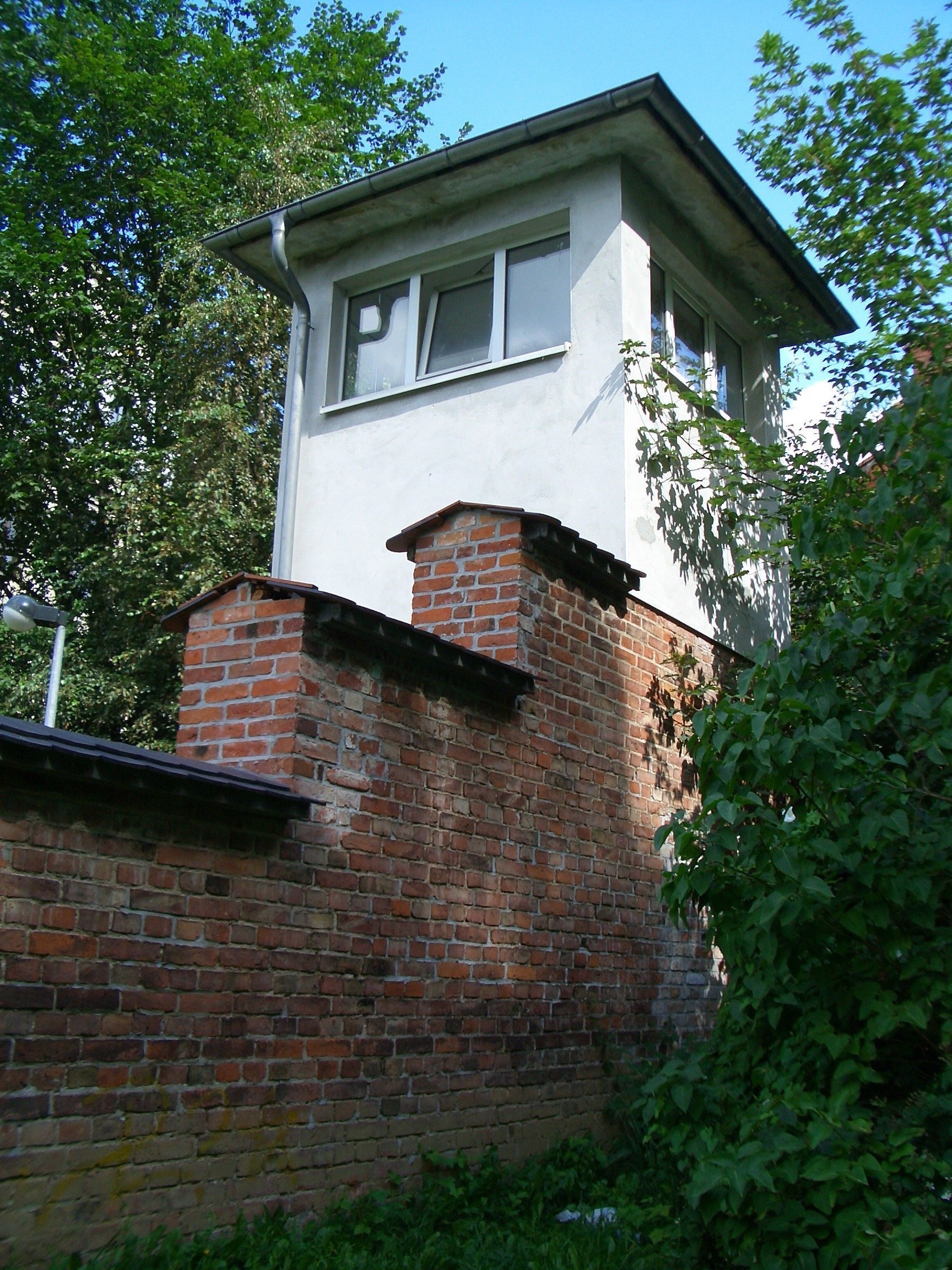 Authentic photo of a watchtower in the courtyard of the now demolished prison in Domstraße in Greifswald in 2004